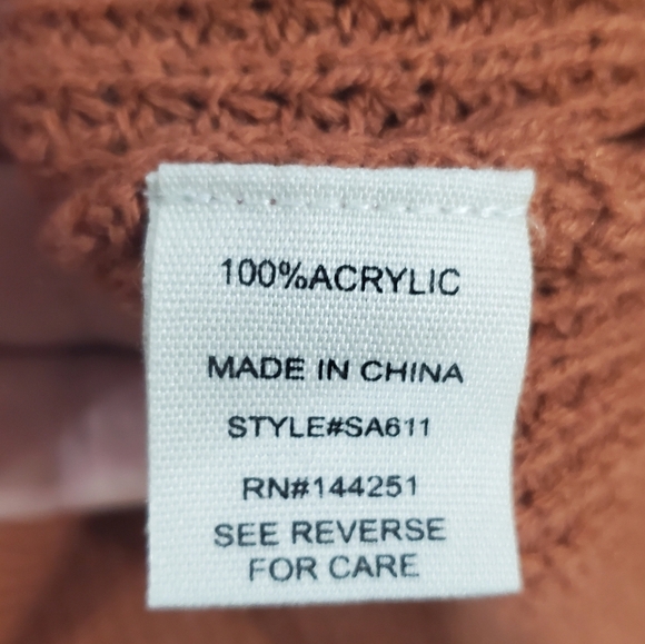 🎯SOLD  Sweater Raw Hem Size Large - Picture 6 of 6